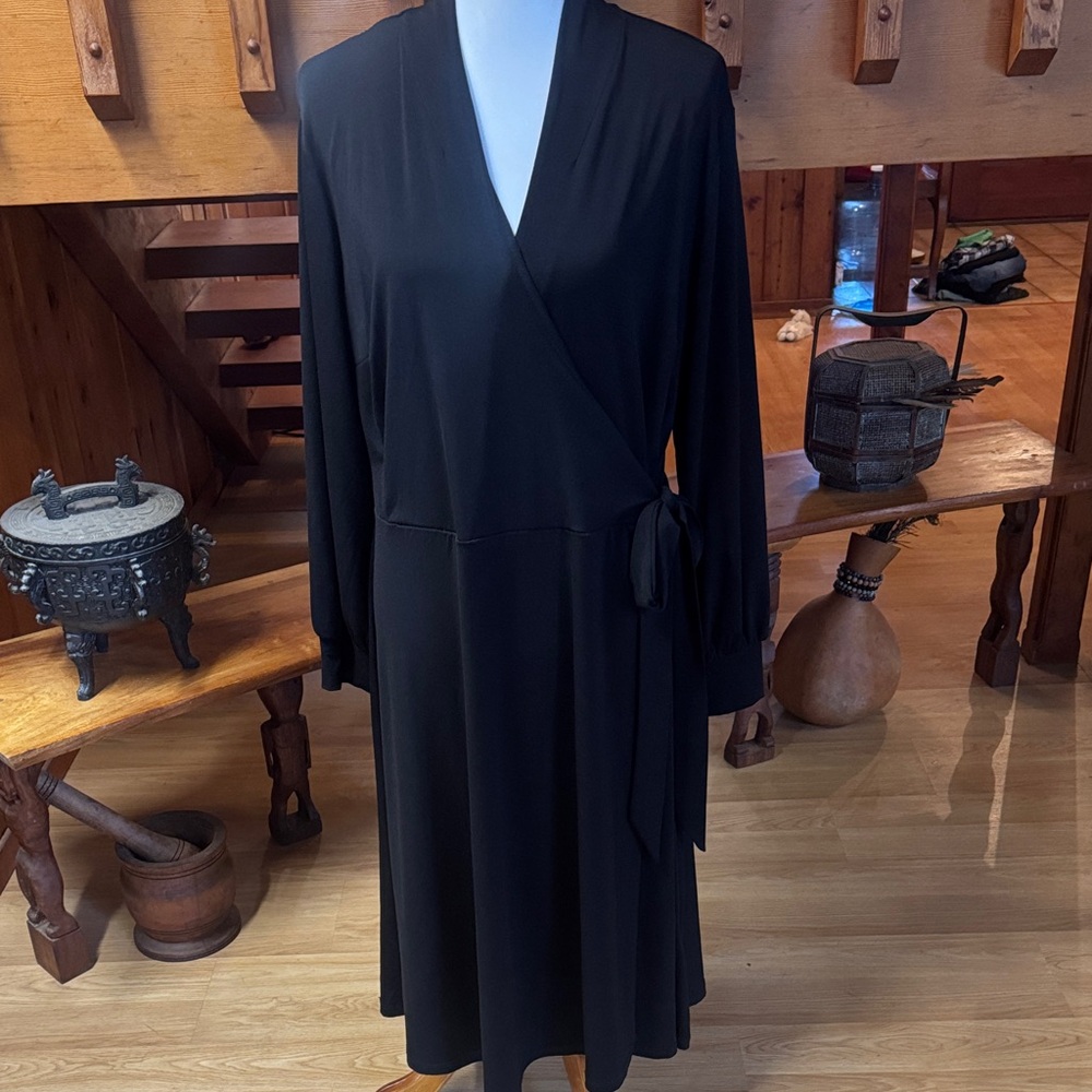 H&M size XL Black Long Sleeve Wrap Dress flattering - Picture 5 of 12